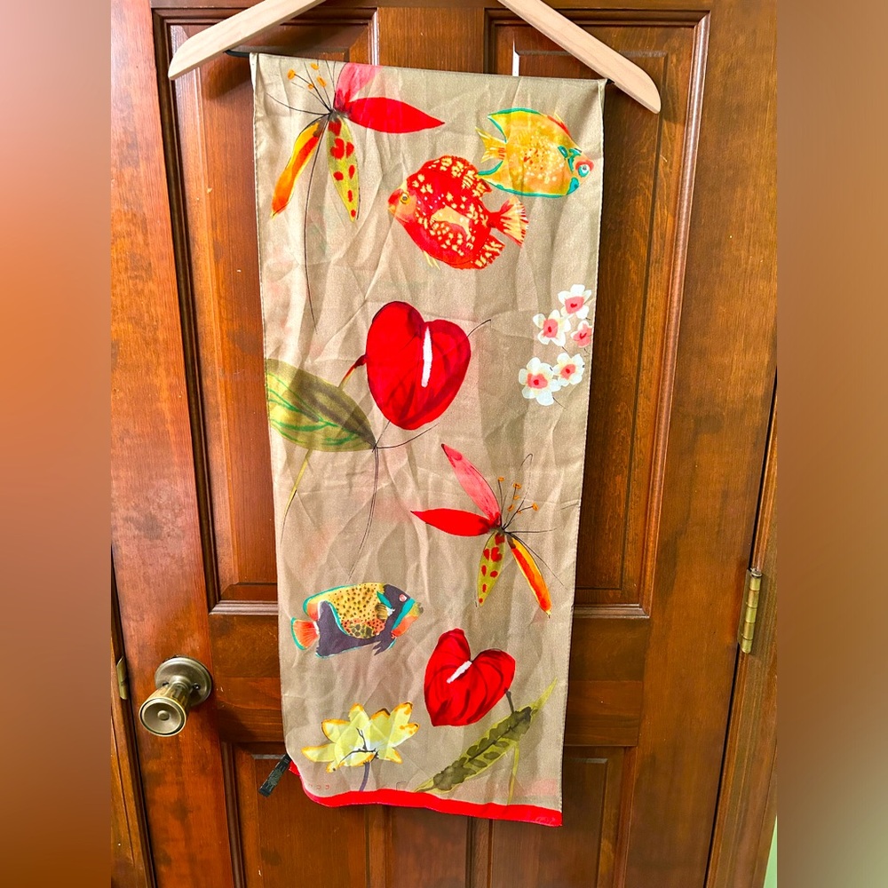 ECHO  VTG Tropical Floral and Fish oblong scarf. Very pretty!!